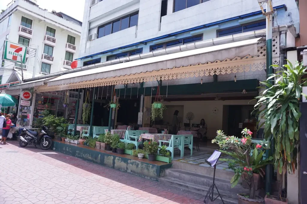 cheapest hotel in bangkok thailand - Bella Bella House