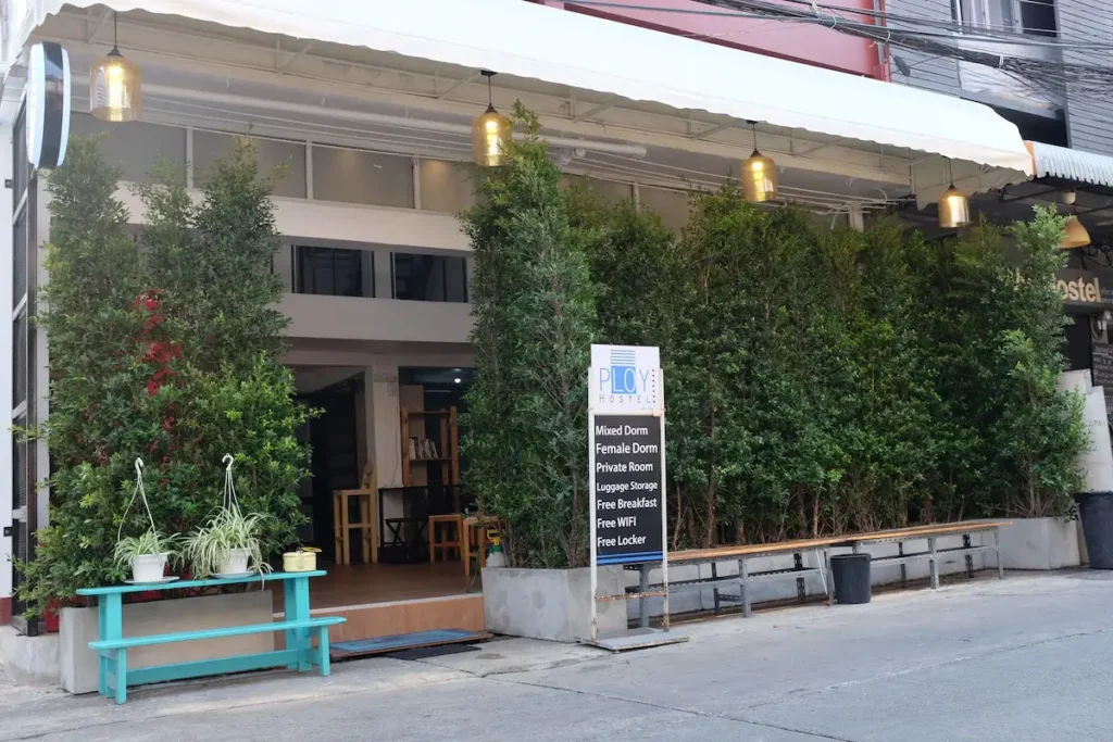 cheapest hotel in bangkok thailand - Ploy Hostel